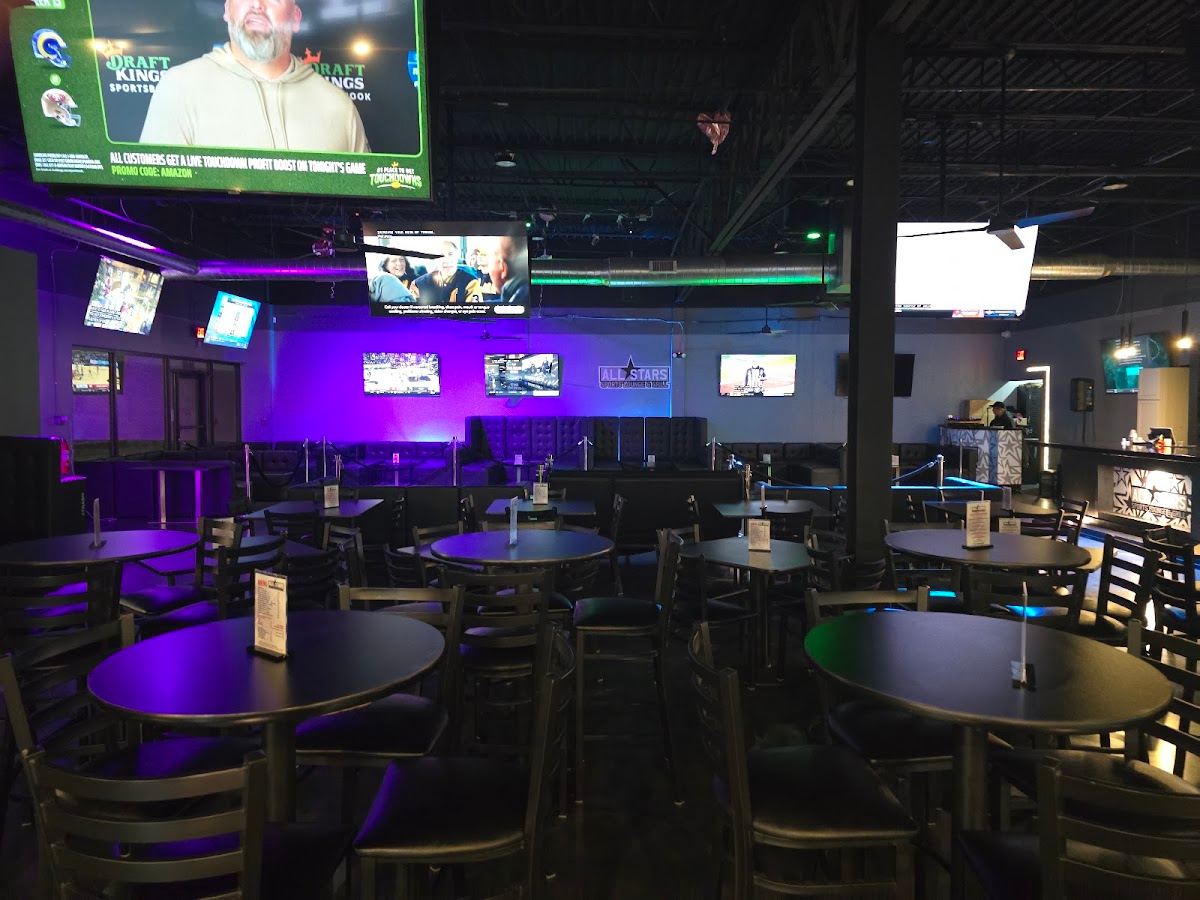 All Stars Sports Lounge & Grill