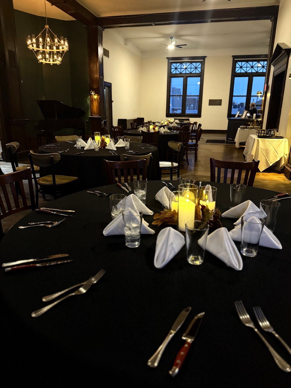 Carnegie's Restaurant