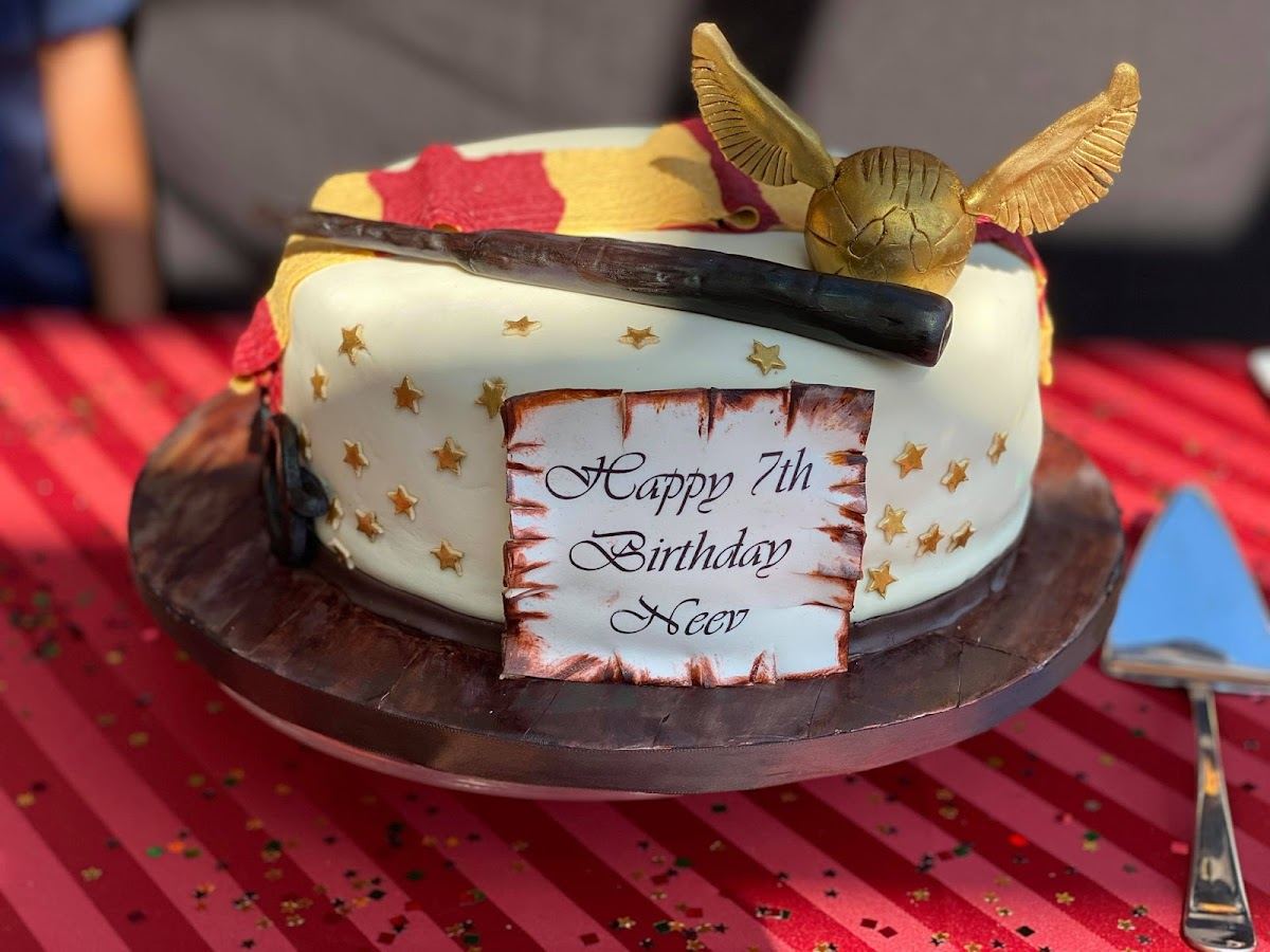 Creatively Chic Cakes