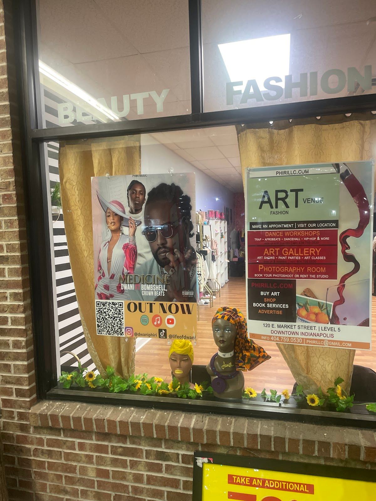MXP Shop (Ms. Franklin Candle Co. & Phiri)