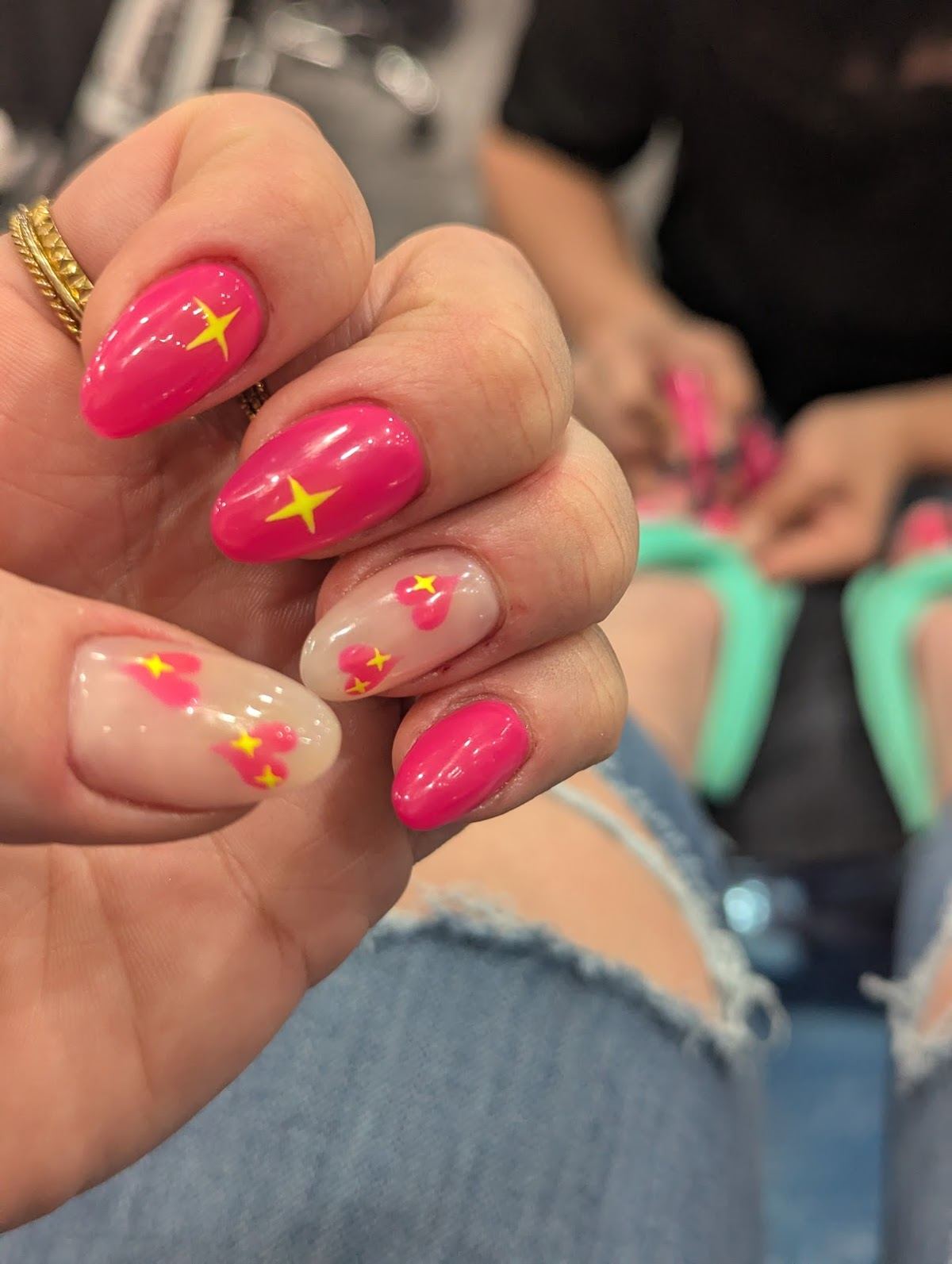 Nail Bar