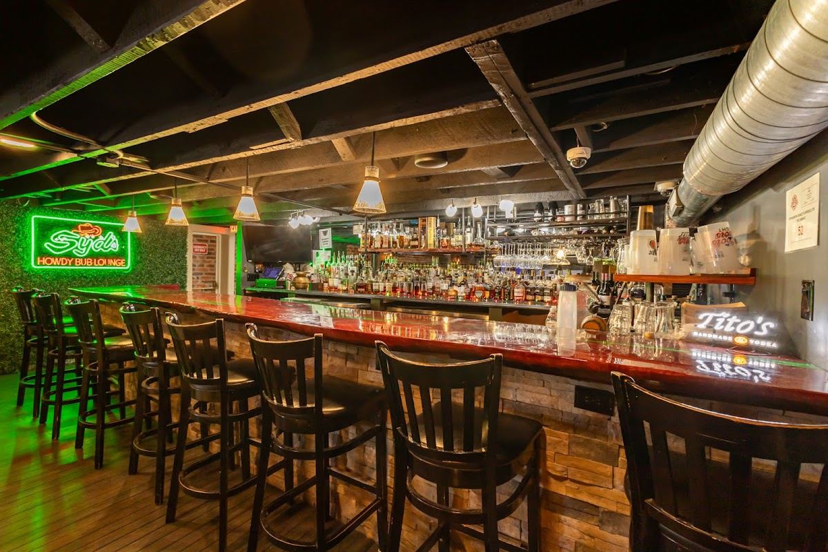 Syd's Fine Food and Spirits
