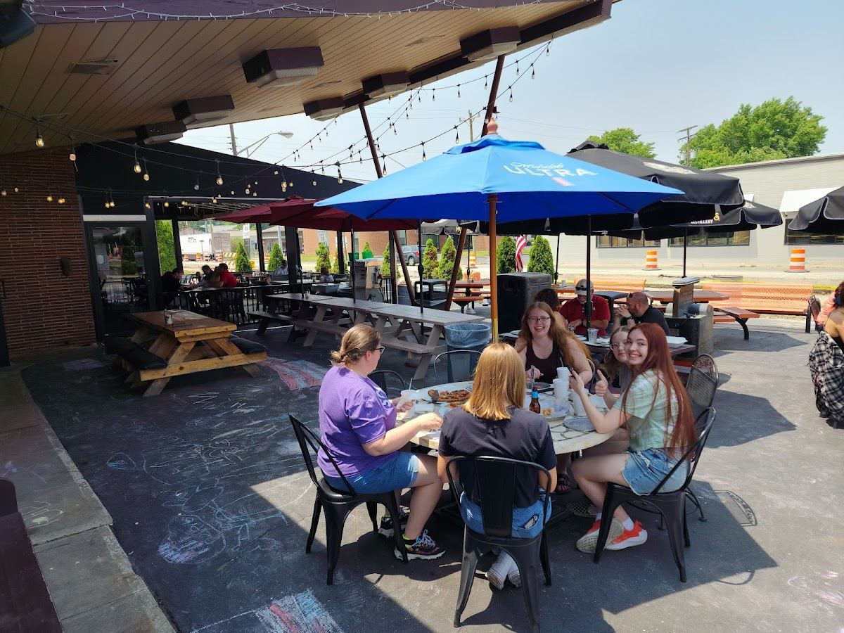 Denver's Garage Pizza and Brews