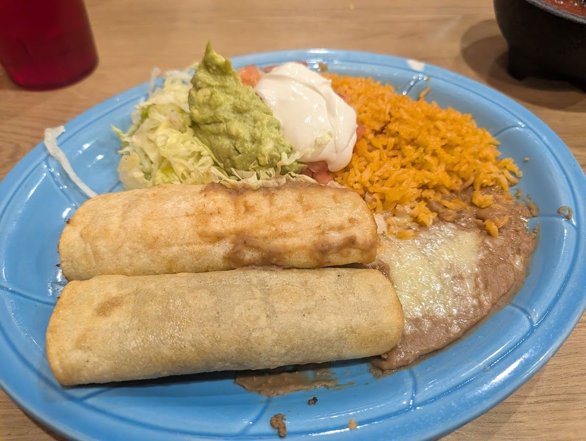 La Fiesta Mexican Grill