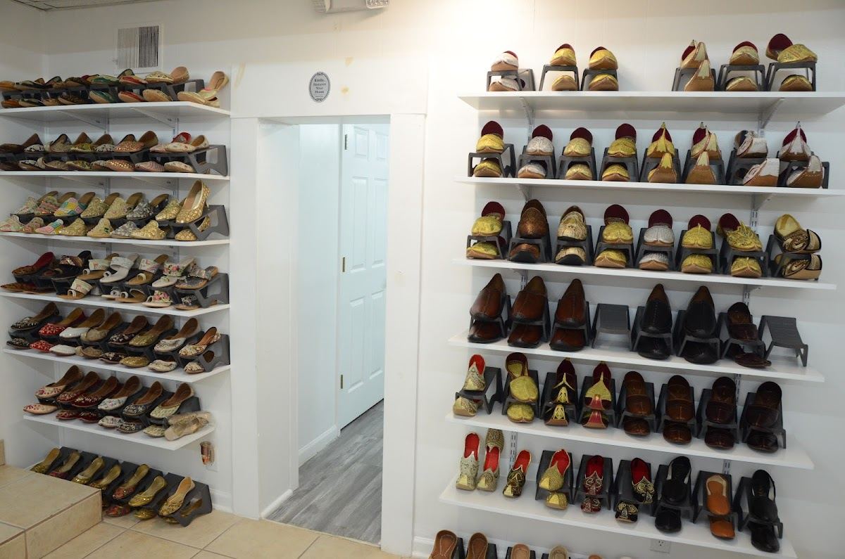 Saroop Boutique