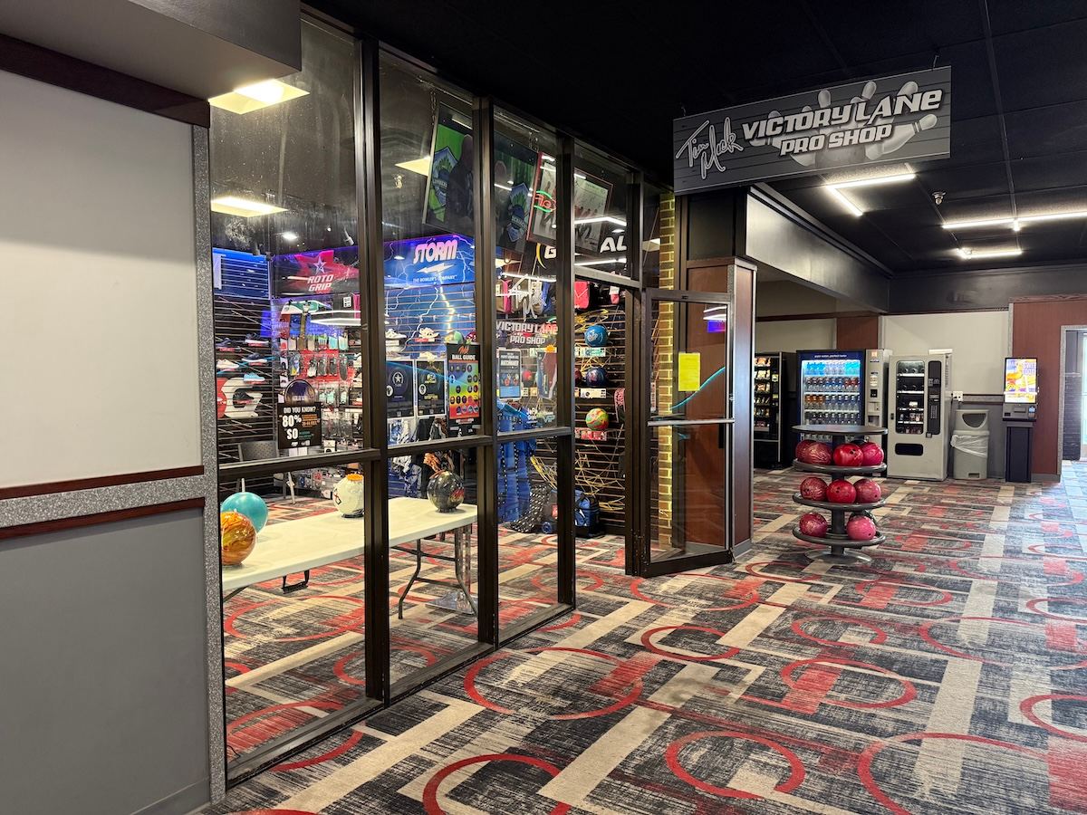 Tim Mack Victory Lane Pro Shop - Royal Pin Expo