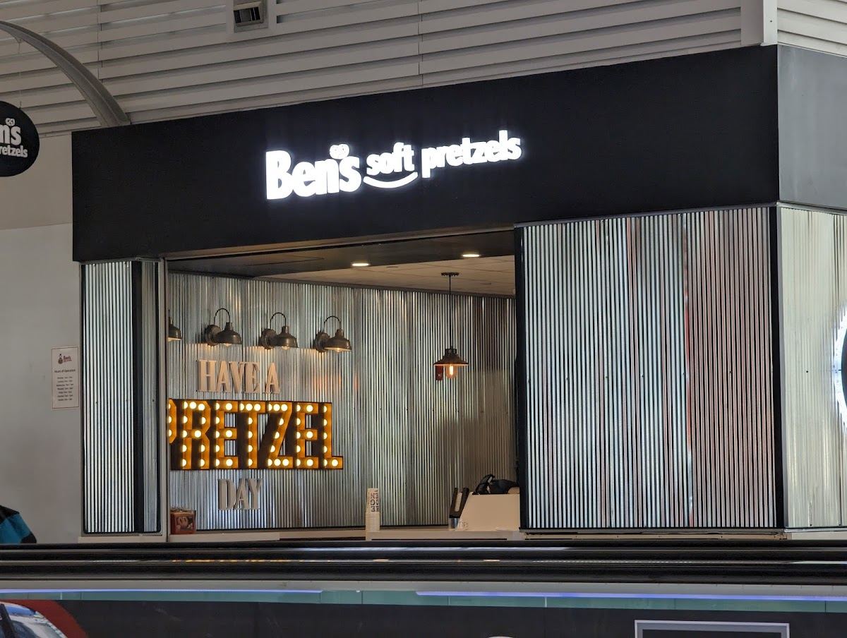 Ben's Soft Pretzels- Indianapolis Airport Terminal B