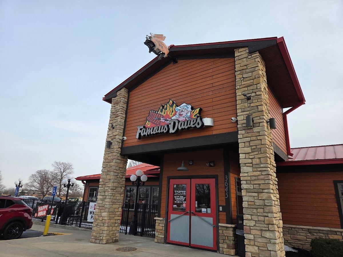 Famous Dave's Bar-B-Que