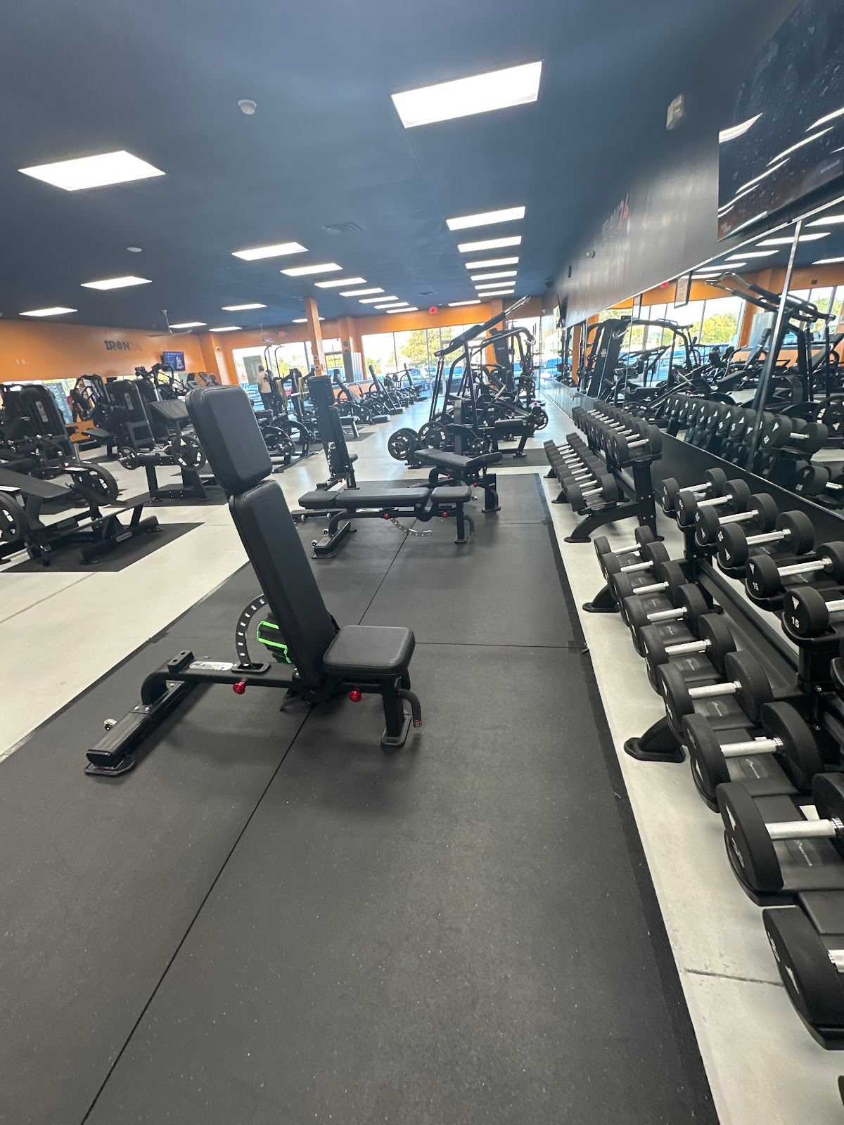 Iron 24 Fitness + Recovery