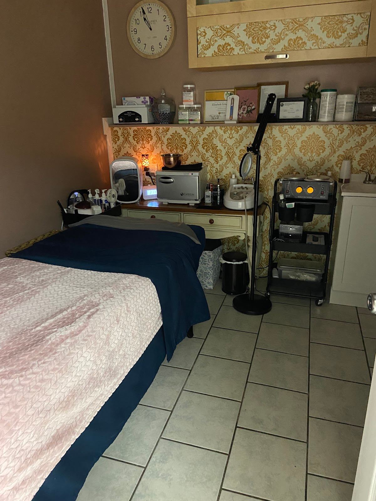 Skin&Tonics Spa.Wax