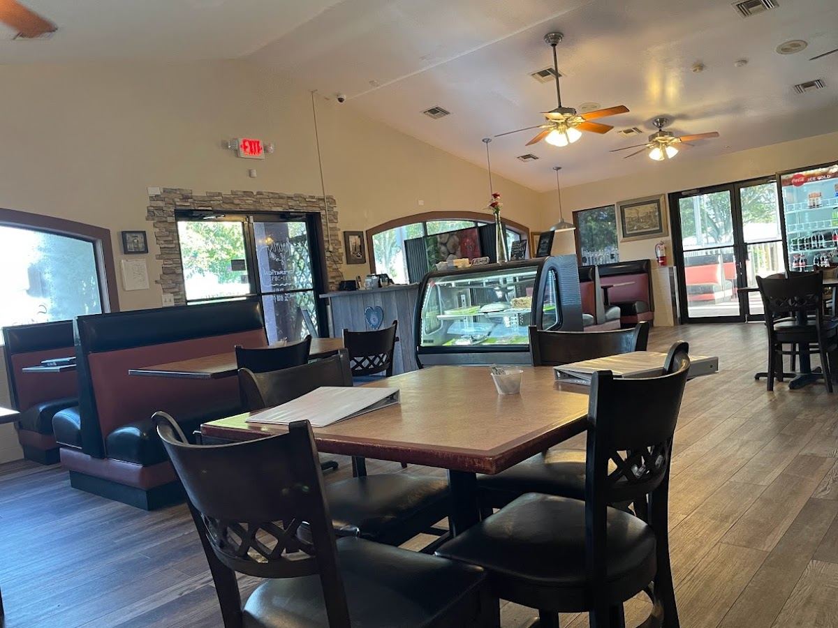 Leone's Gourmet Market
