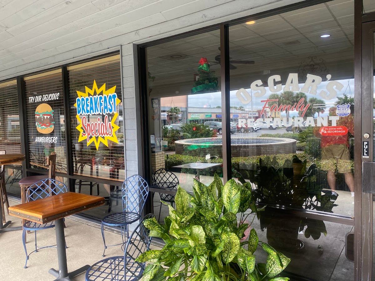 Oscar's Family Restaurant