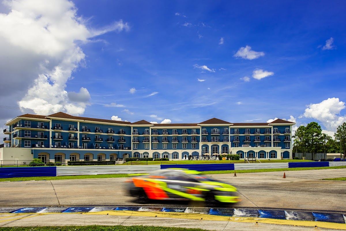 Seven Sebring Raceway Hotel