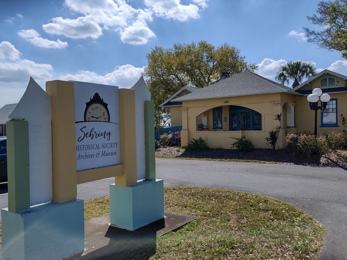 Weigle House Museum & Grayce's Gift Shop