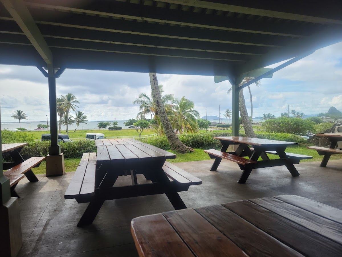 Aunty Pat's Cafe & Grill