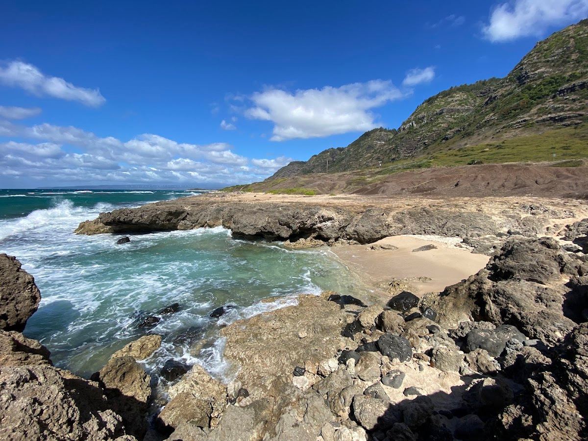 Mokulēʻia Rock Beach