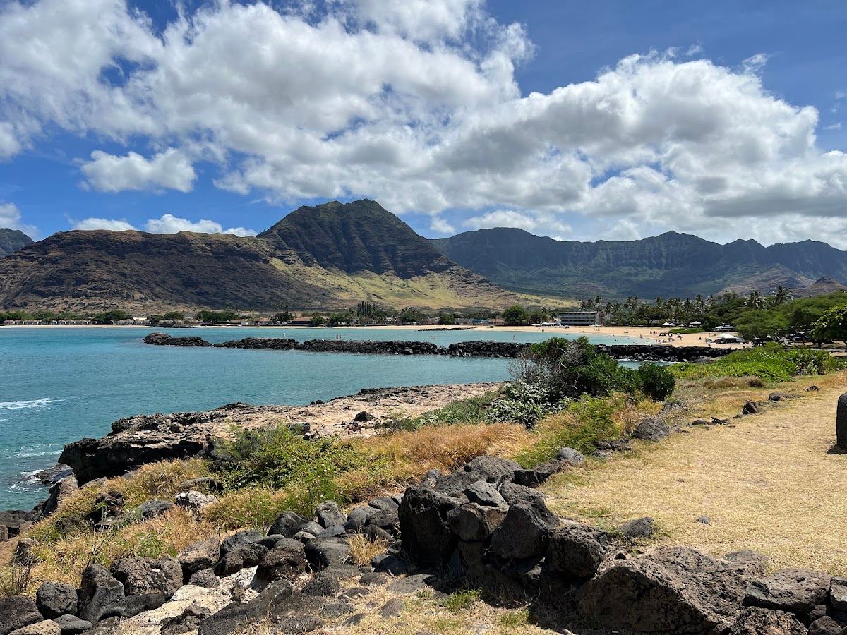 Pōkaʻī Bay Beach Park