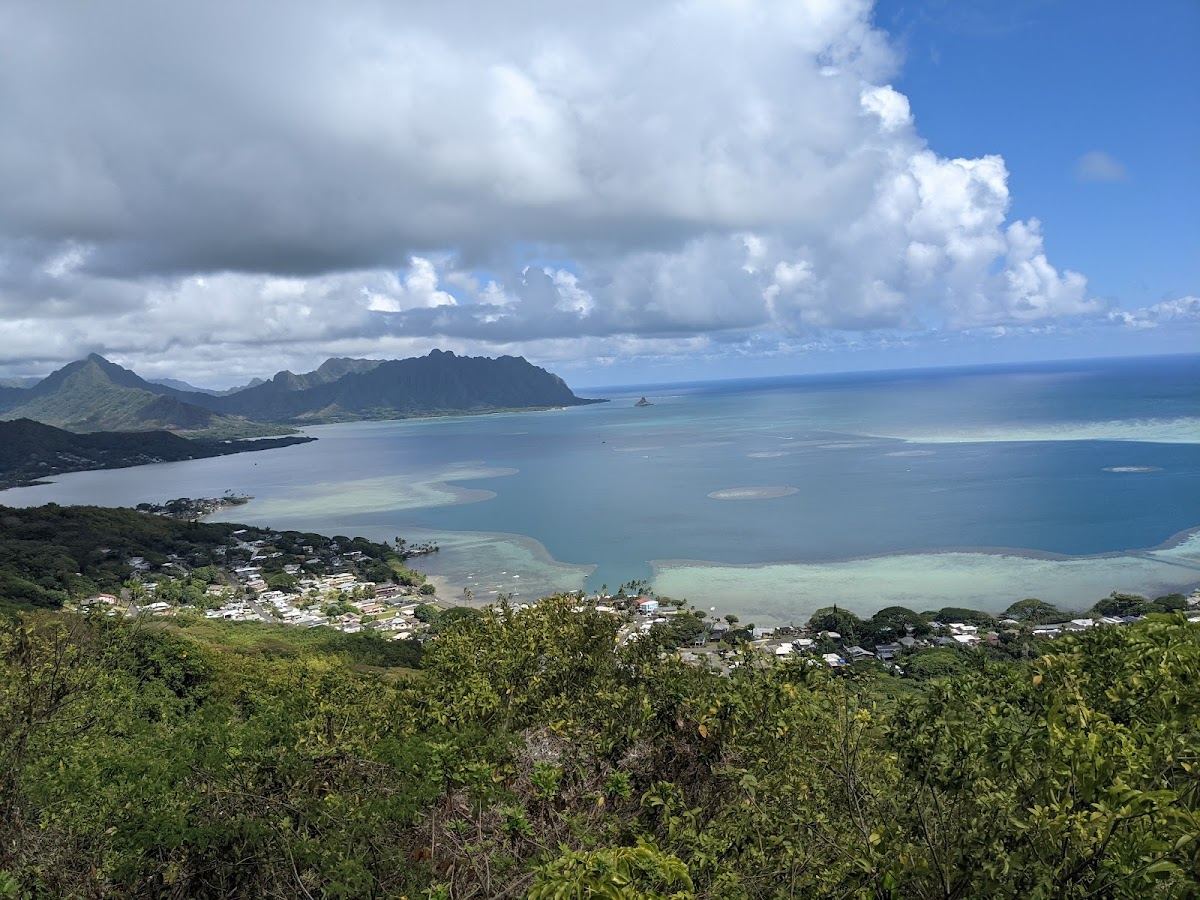 Pu'u Ma'eli'eli Trail