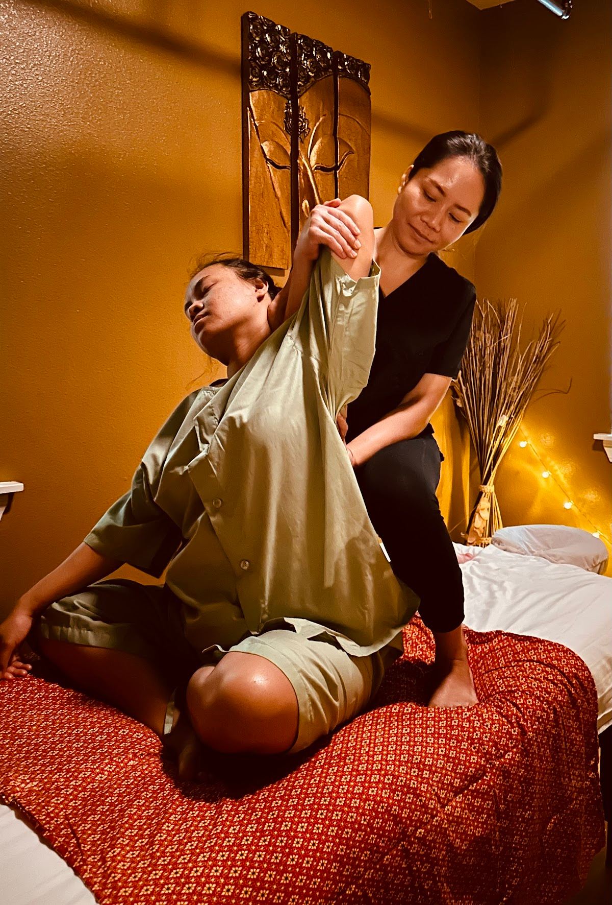 Royal Thai Massage And Spa