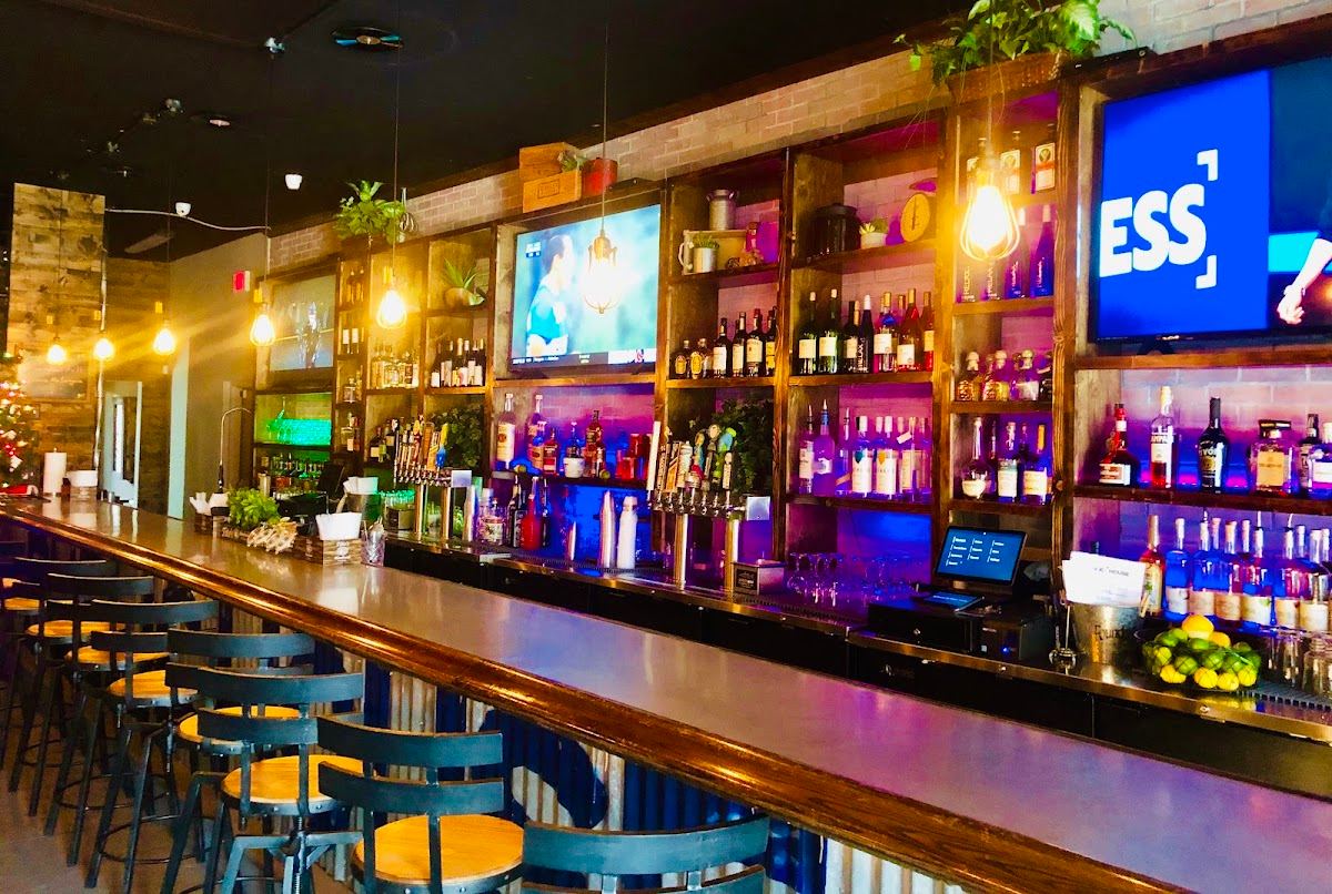 Bottom's Up Public House