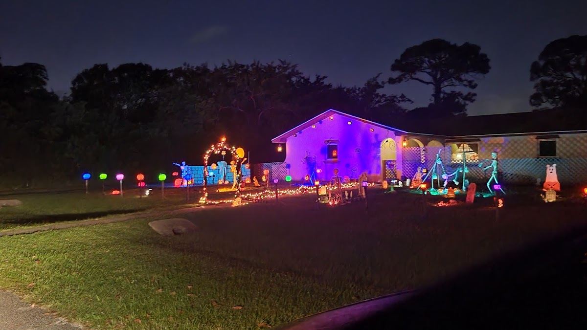 HALLOWEEN DECOR