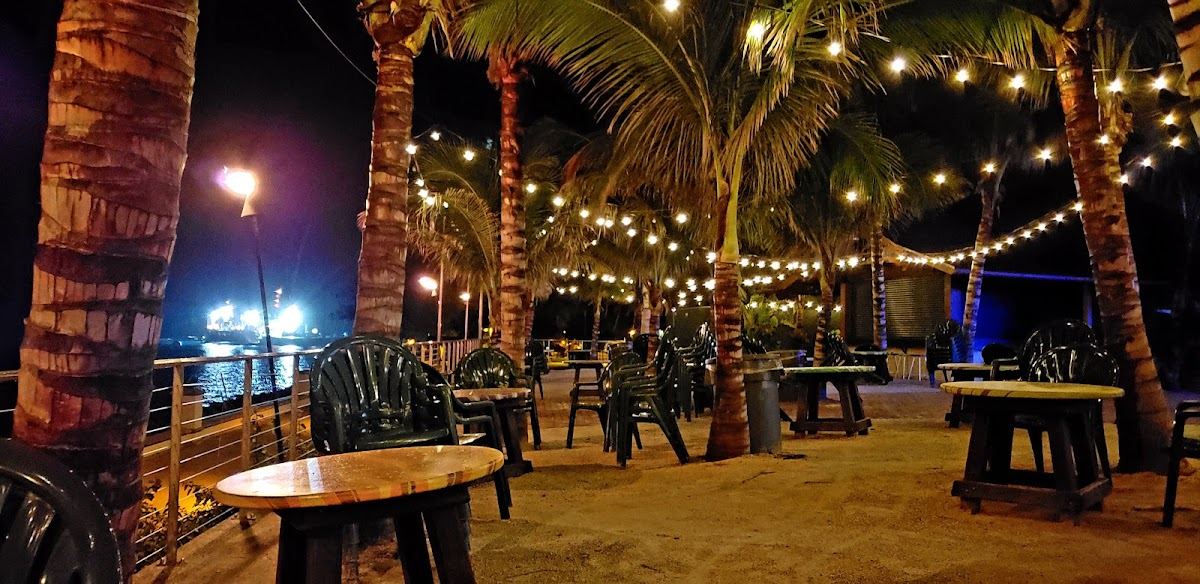 Square Grouper Tiki Bar Ft Pierce Inlet