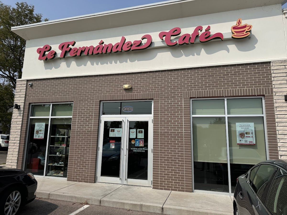 Le Fernández Café