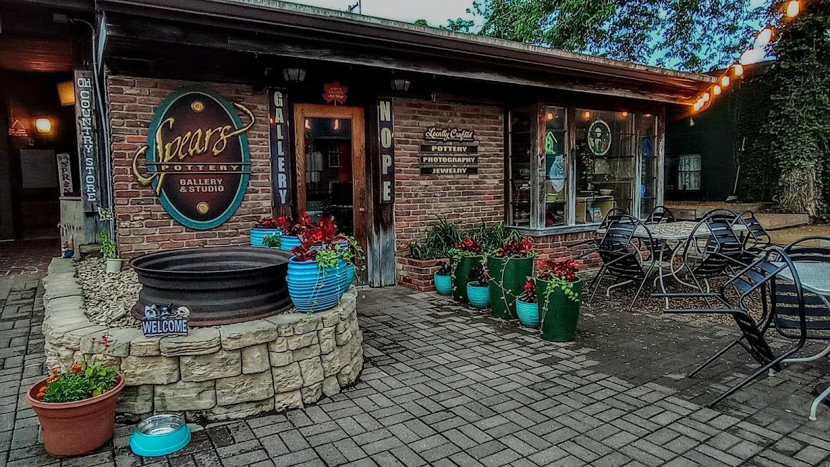 Spears Pottery And Spears Gallery