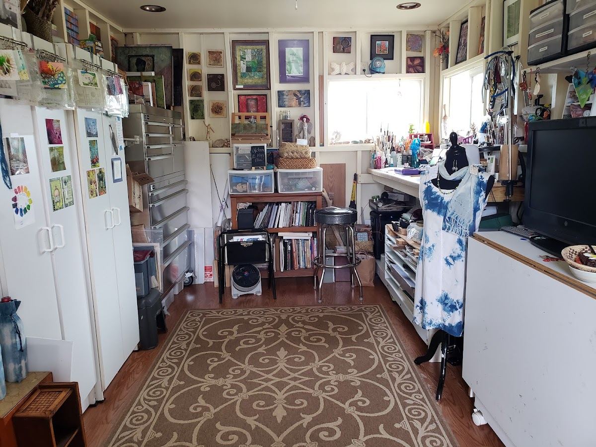 Molokai Girl Studio