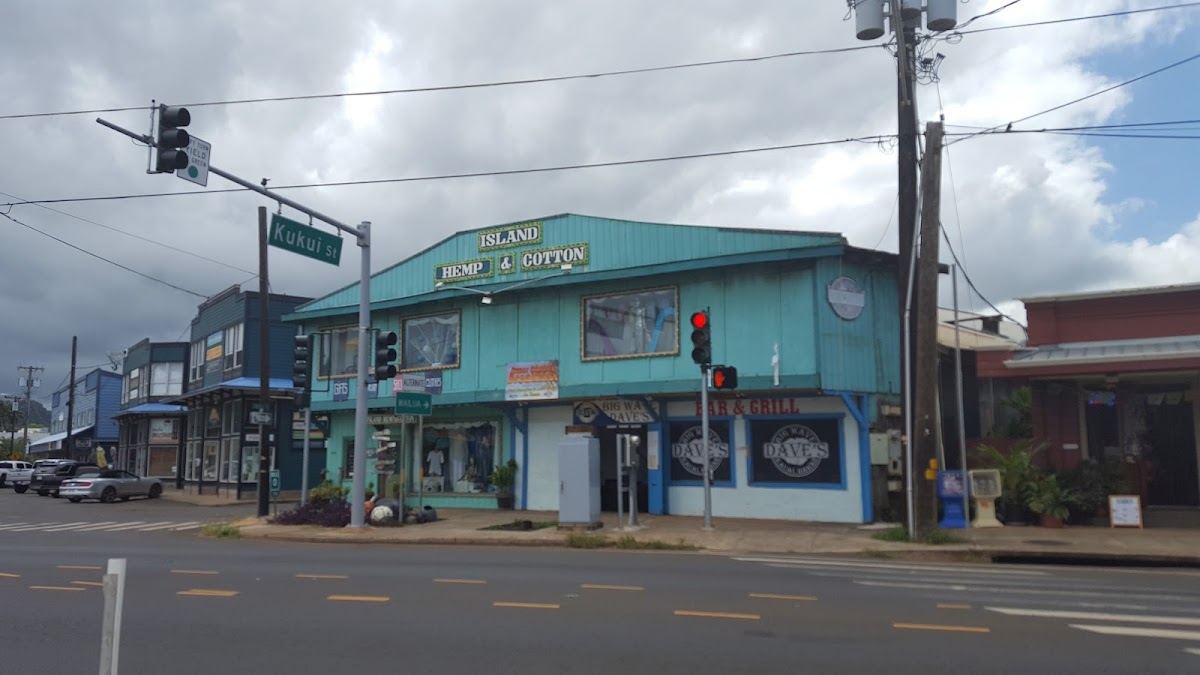 Big Wave Dave's Bar & Grill