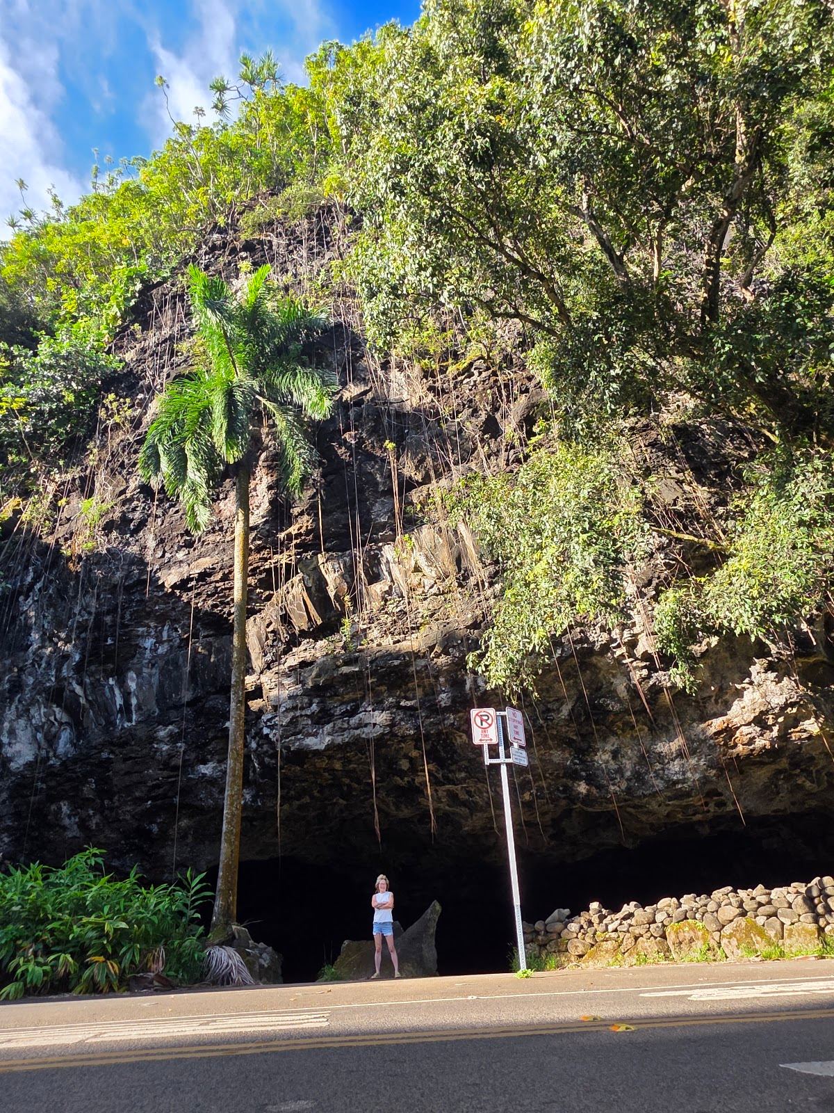 Ha’ena Beach Park Tunnels