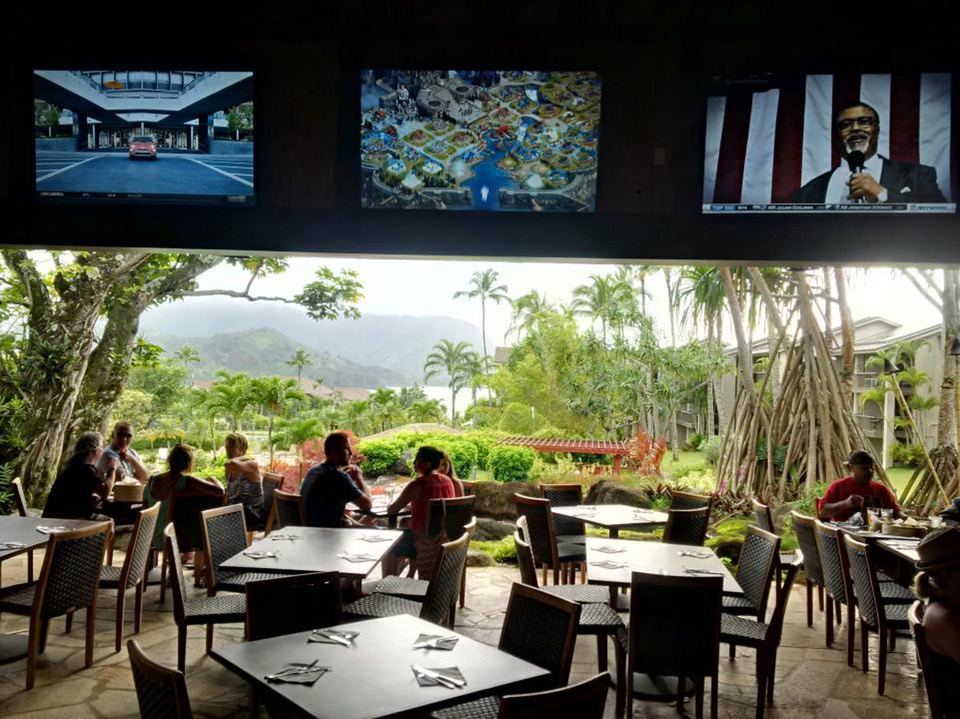 Happy Talk Lounge - Restaurant & Bar