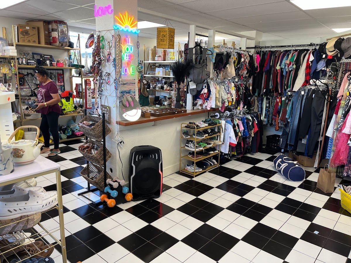 I love that Thrift Shop