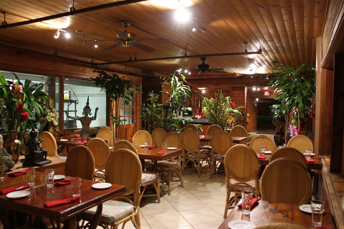 Lemongrass Grill - Kauai