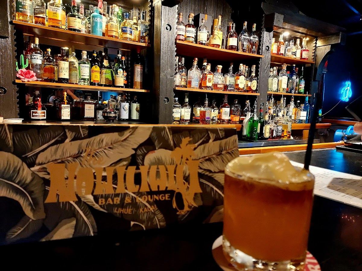 Nawiliwili Bar & Lounge