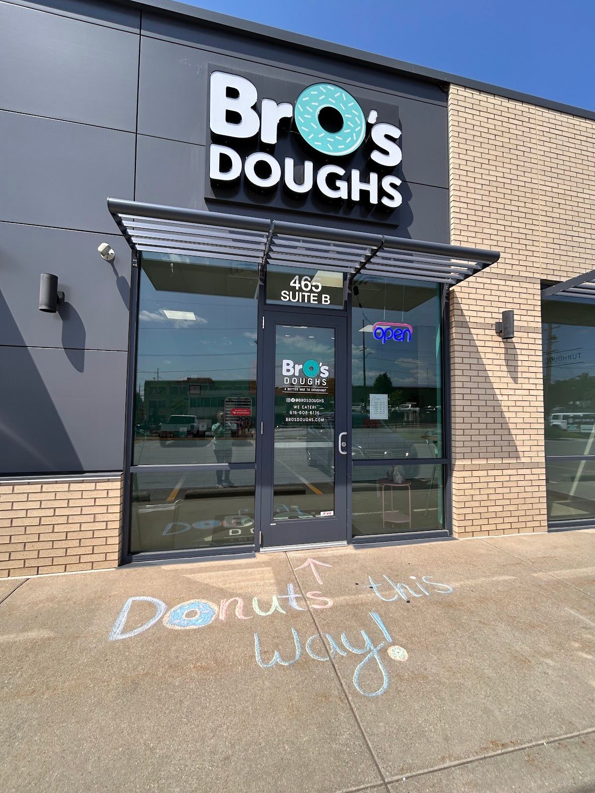 Bro's Doughs Fuller