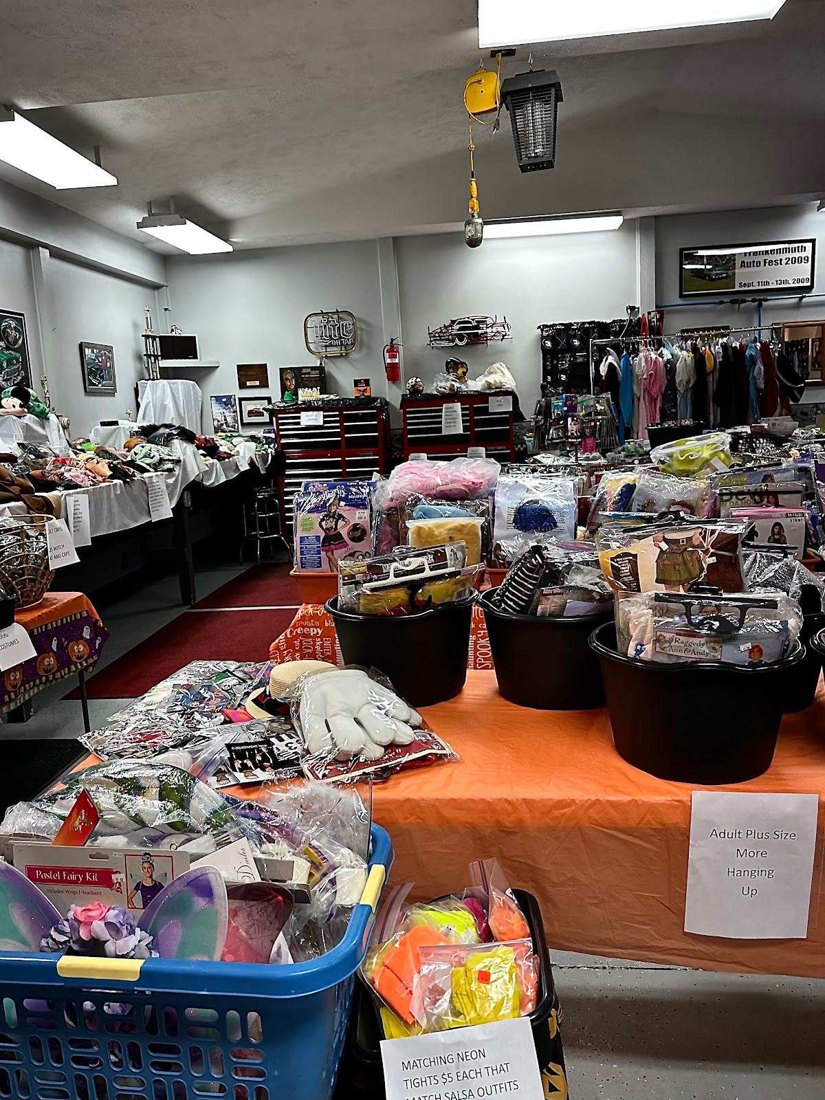 Costume Craze Barn - Sales & Mascot Rentals