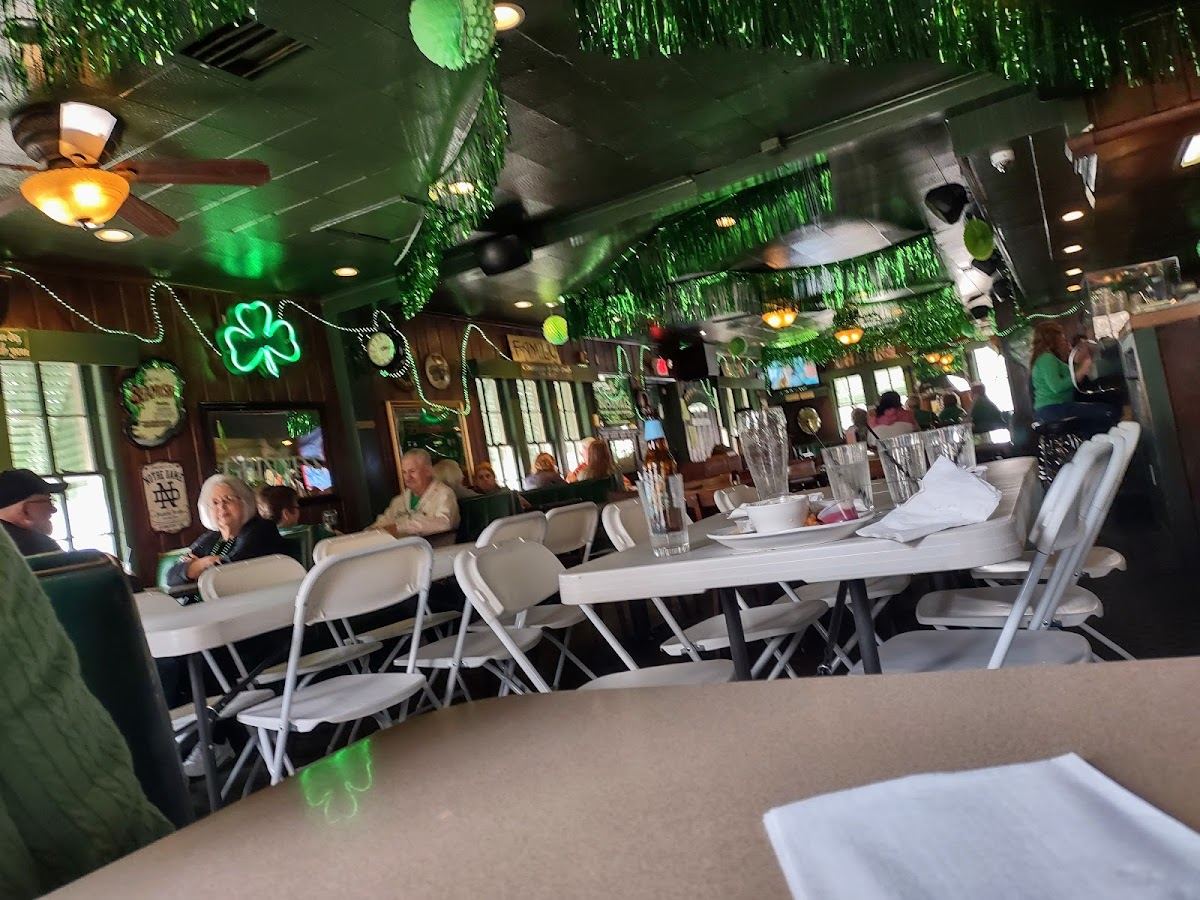 Grattan Irish Pub