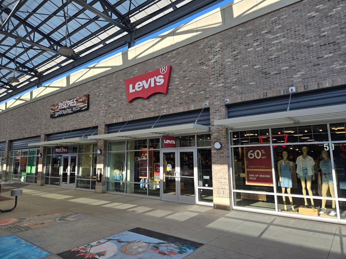 Levi’s Outlet Store