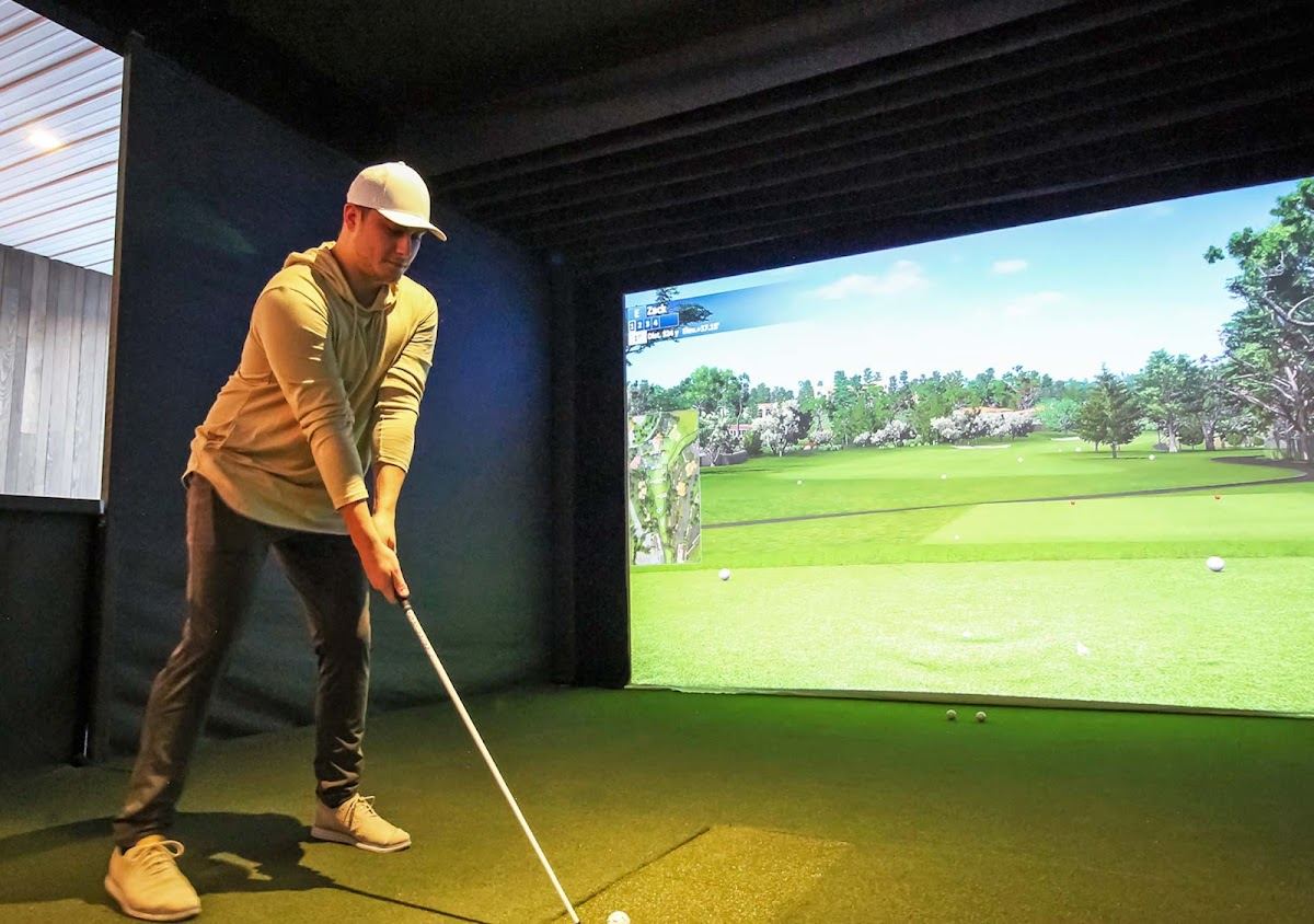 LiveGolf Studios at Thornapple Pointe Golf Club