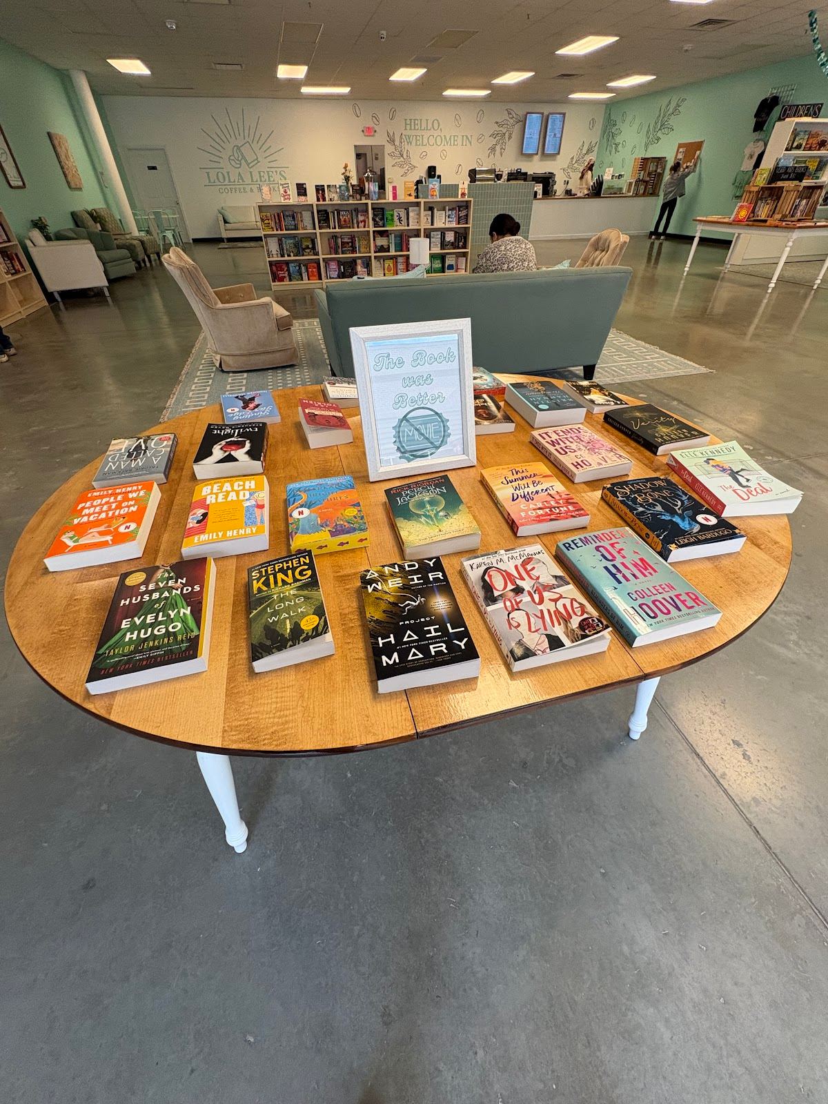 Lola Lee’s Coffee & Books