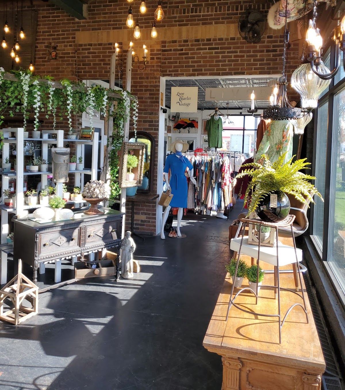The Elevated Market and Glasshouse