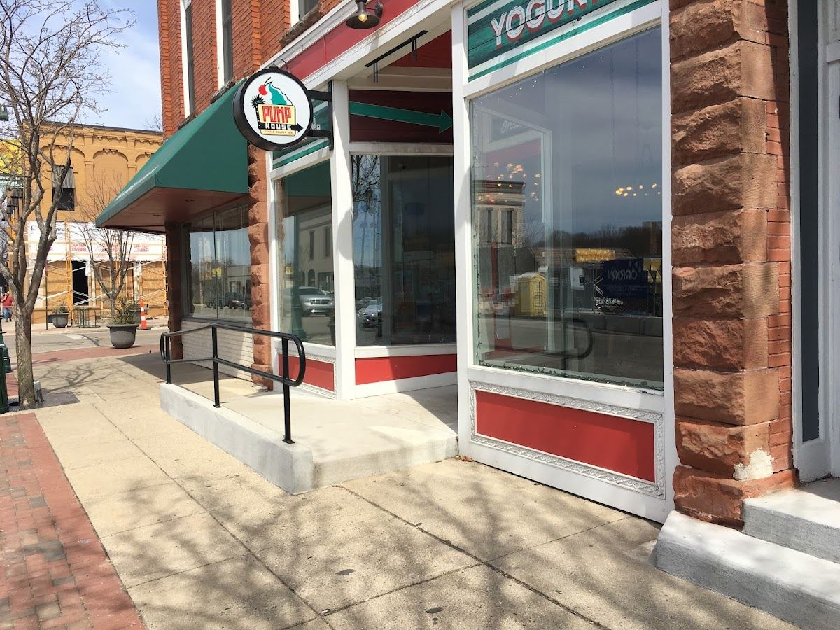 The Pump House Frozen Yogurt Bar - Rockford