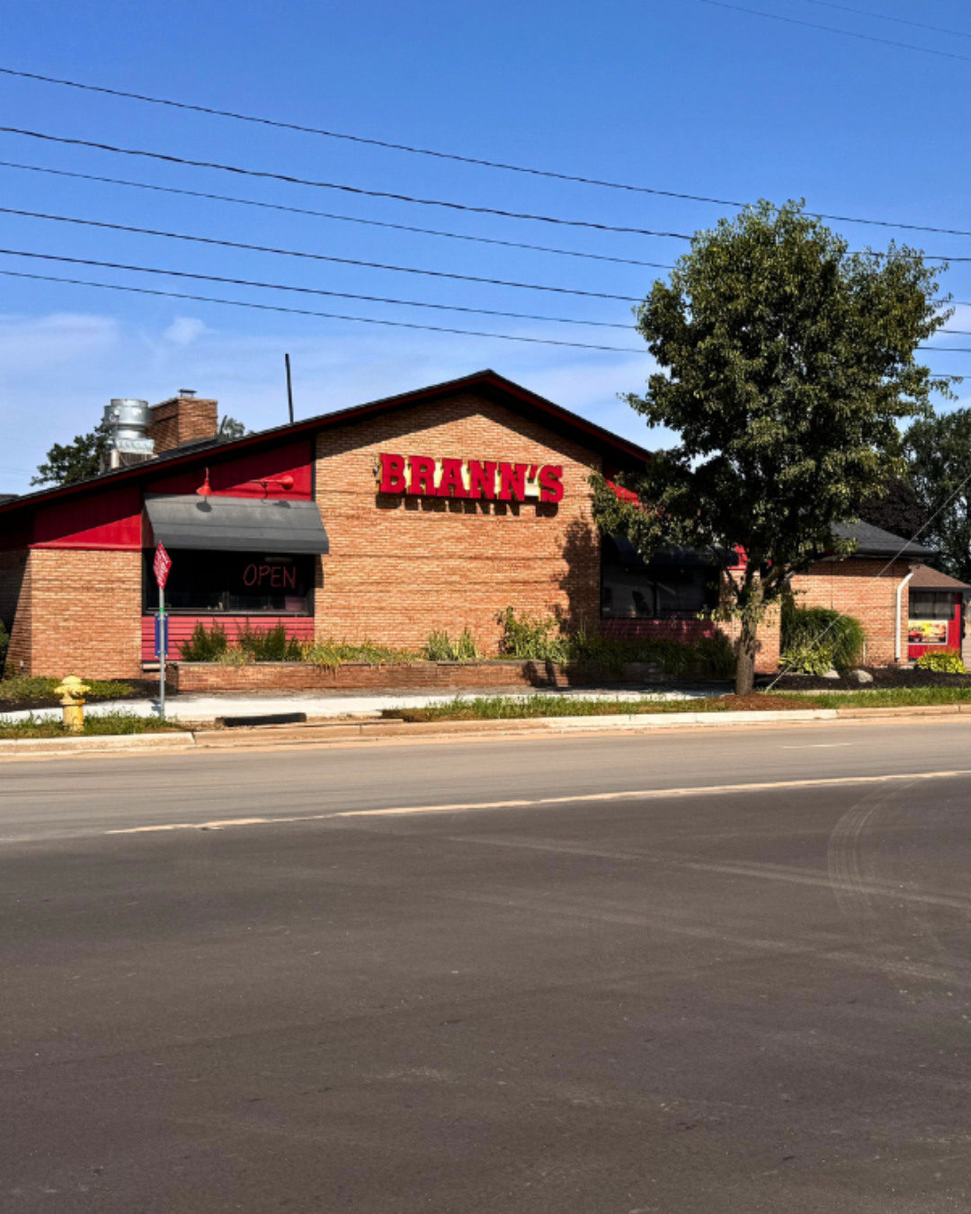 Tommy Brann's Steakhouse & Grille