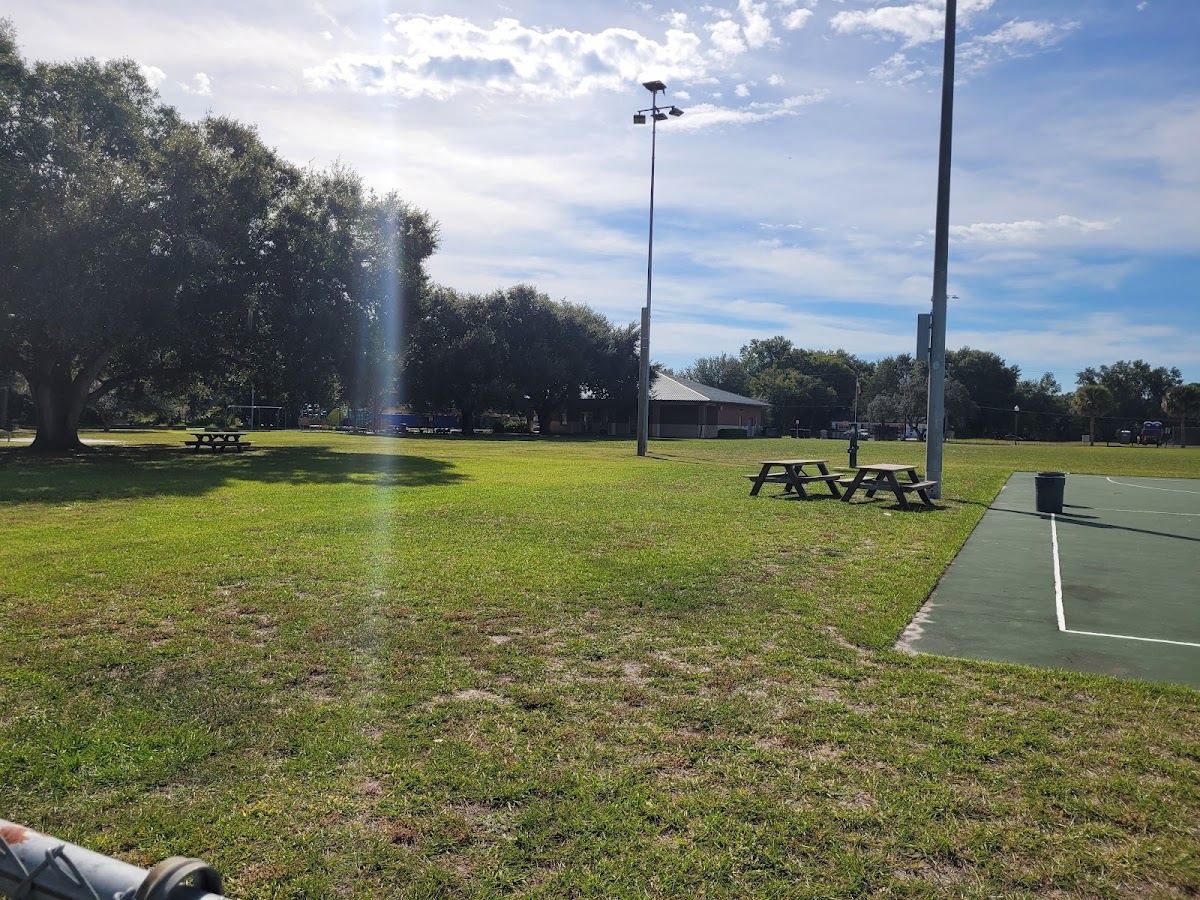 Alonzo Williams Park/Billie Dean Community Center