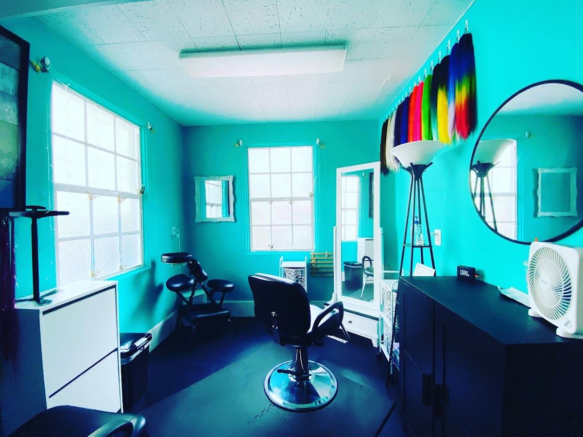 Angela Battle (Salon and Spa)
