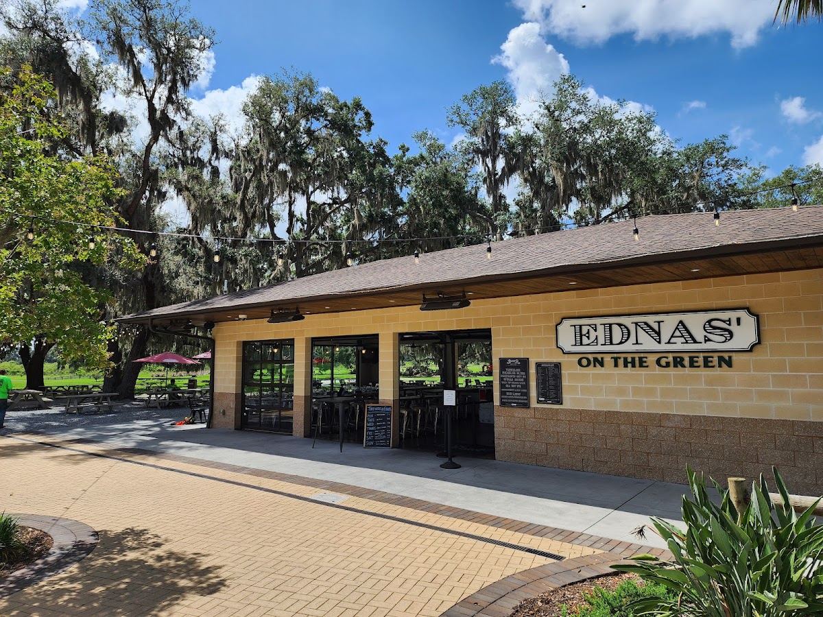 Ednas' On The Green