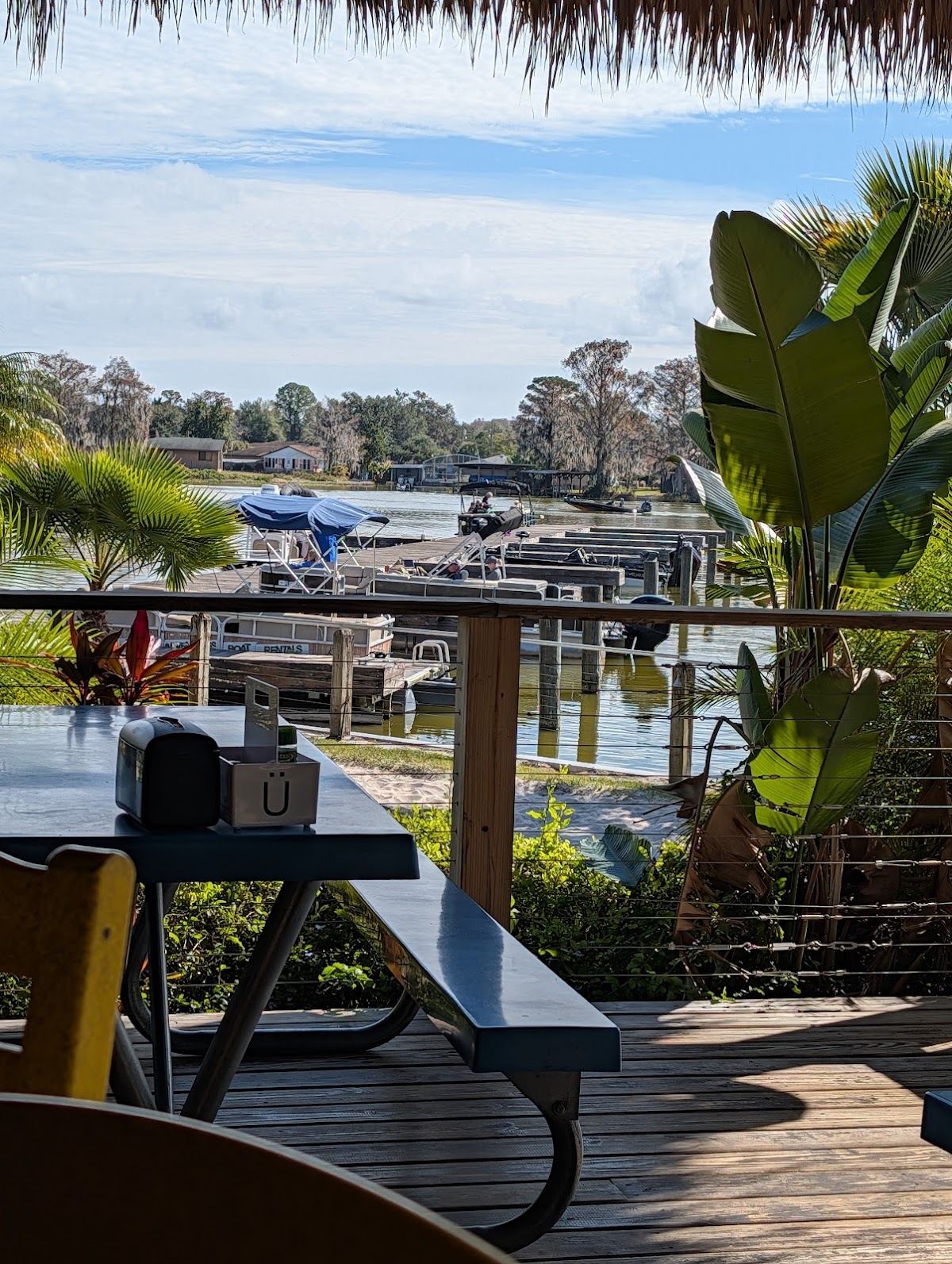 Hurricane Dockside Grill-Tavares
