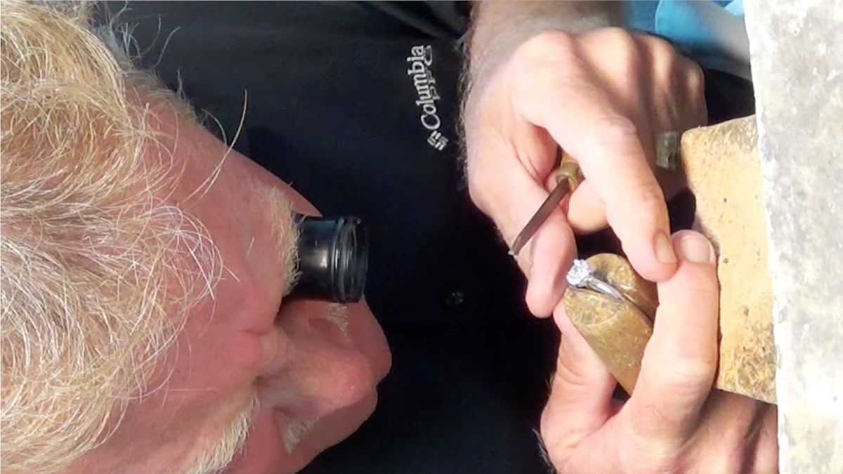 Jim's Gold Mine & Pawn