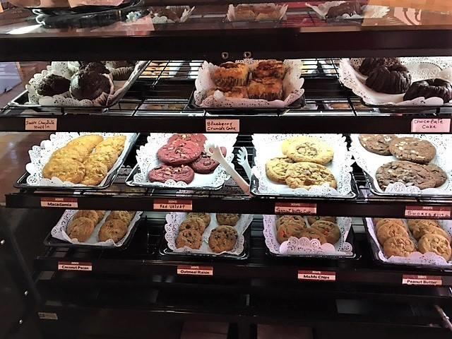 Ken's Amish Deli & Bakery